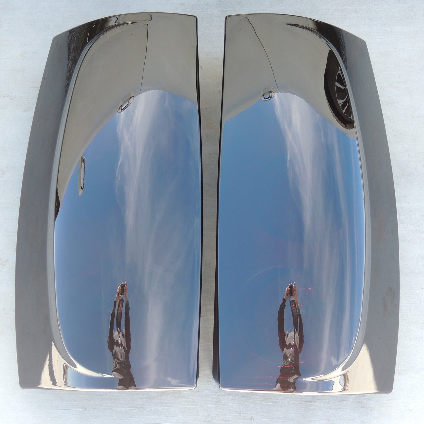 2007-2014 GMC Yukon Smoked Tail Lights