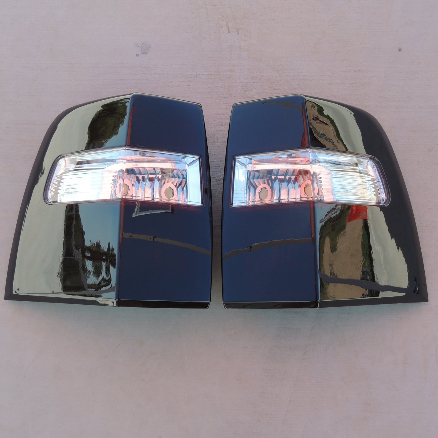 2007-2017 Ford Expedition Smoked Tail Lights