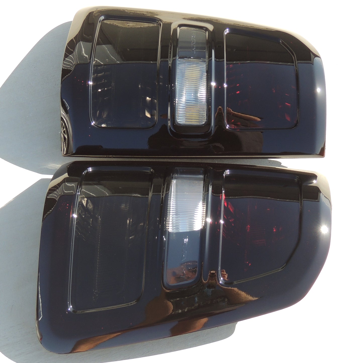 2019-2023 Dodge Ram 1500 Smoked Tail Lights (Reverse Clear)