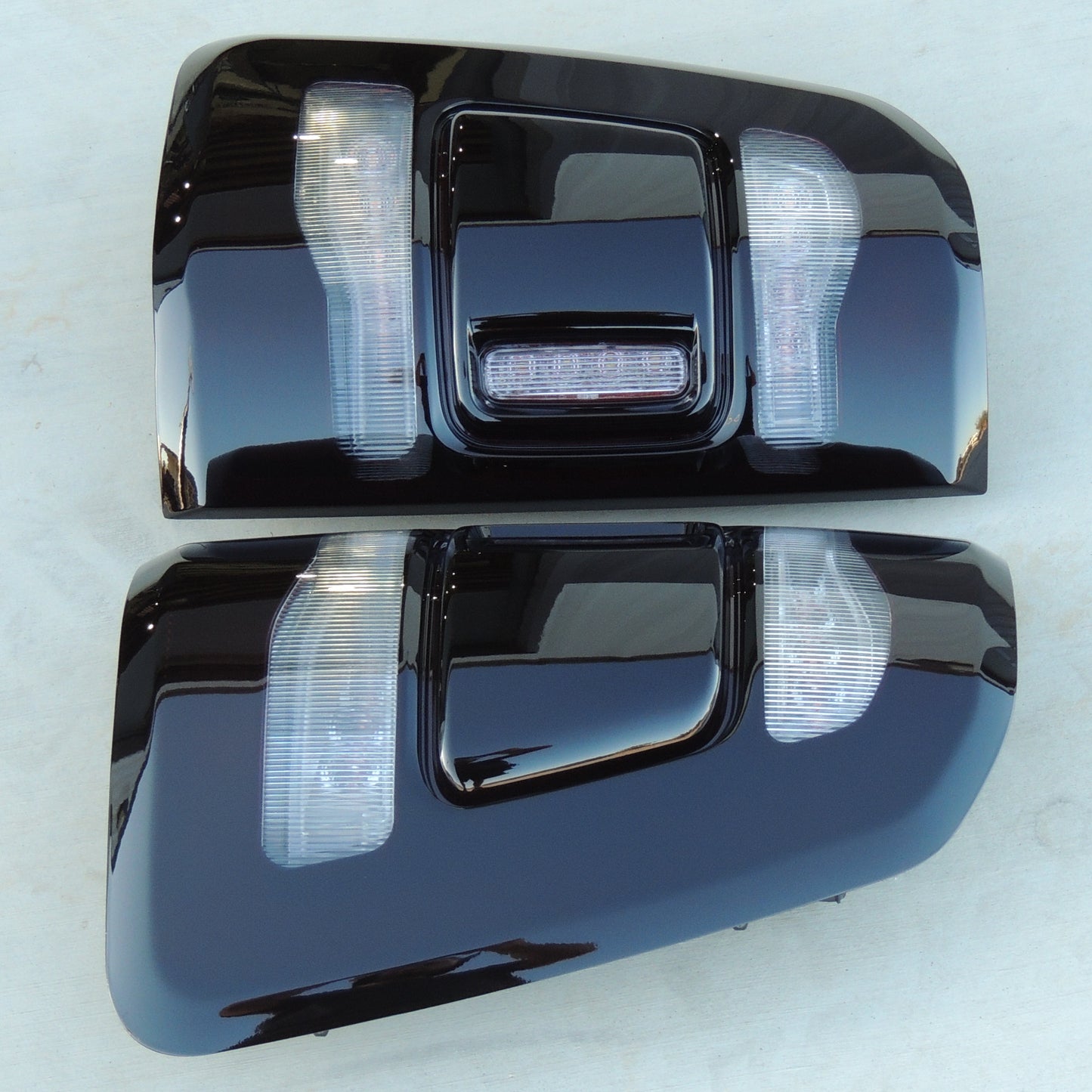 2019-2024 Dodge Ram 1500 Smoked Tail Lights LED W/OUT BLIND SPOT