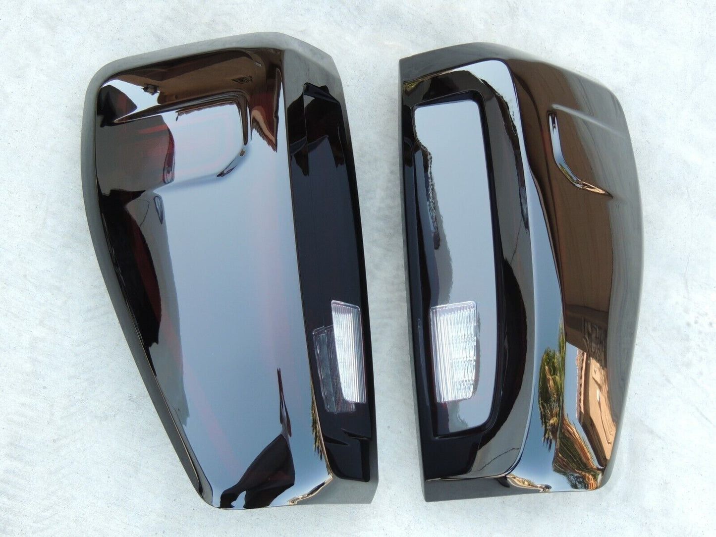 2019-2023 GMC Sierra LED Smoked Tail Lights (Reverse Clear)