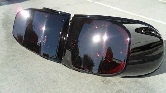 2007-2011 Toyota FJ Cruiser Smoked Tail Lights