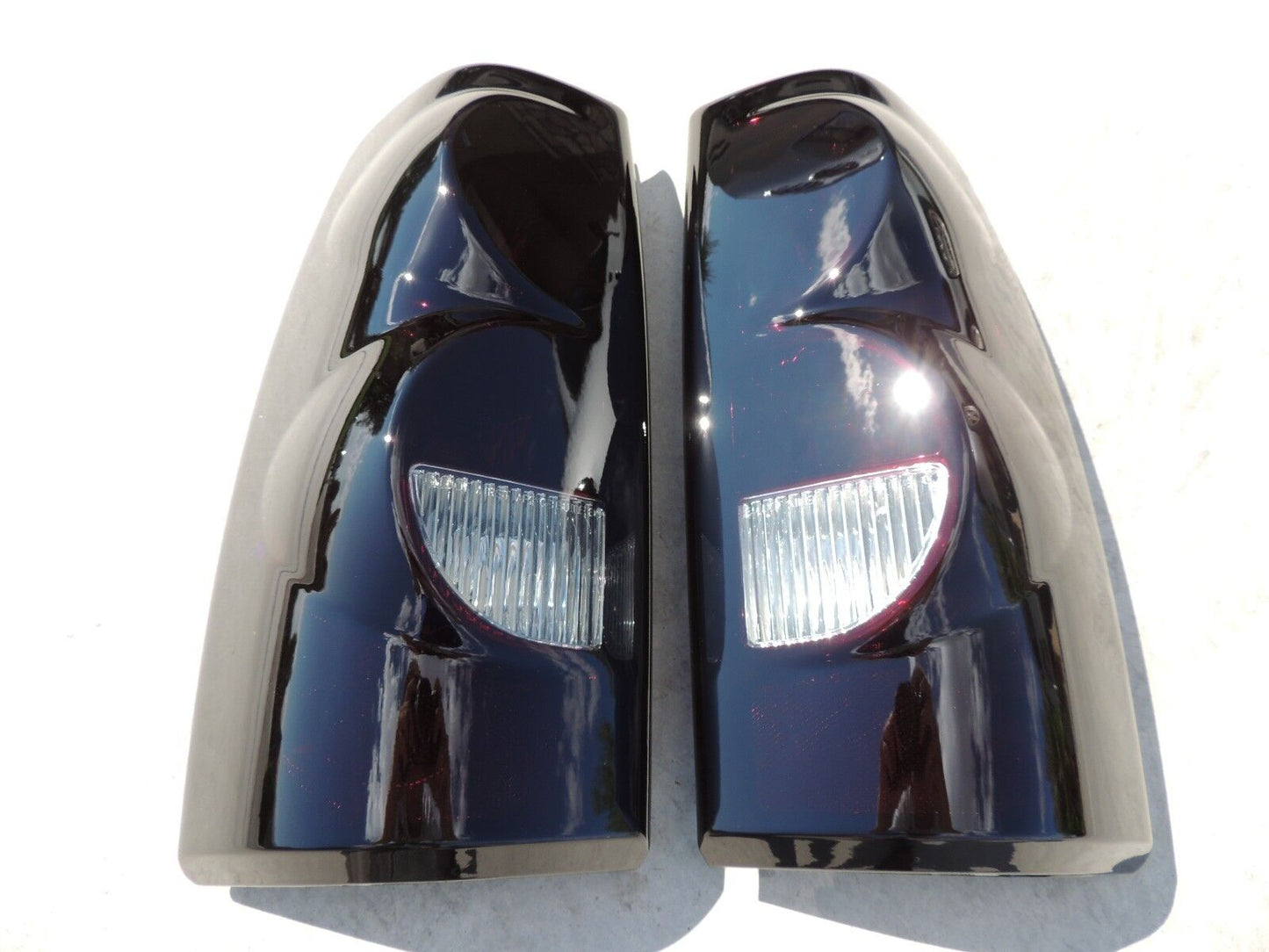 1999*-2006 Chevy Silverado // GMC Sierra Smoked Tail Lights (Reverse Clear)