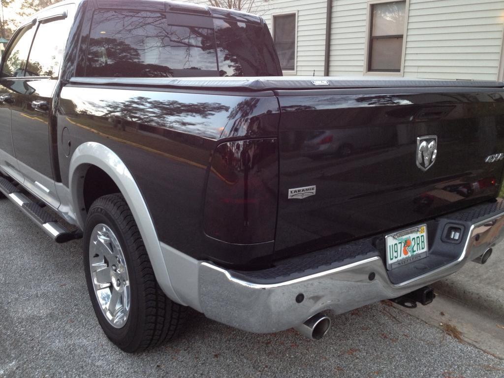 2009-2018 Dodge Ram 1500/2500 Halogen Smoked Tail Lights