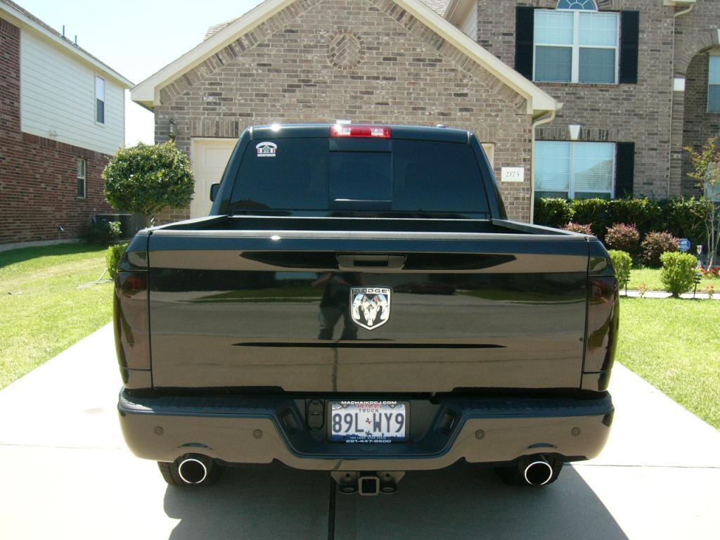 2009-2018 Dodge Ram 1500/2500 Halogen Smoked Tail Lights