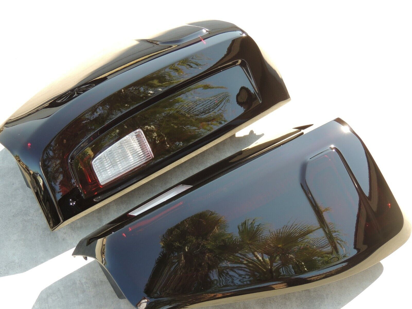 2019-2023 GMC Sierra LED Smoked Tail Lights (Reverse Clear)