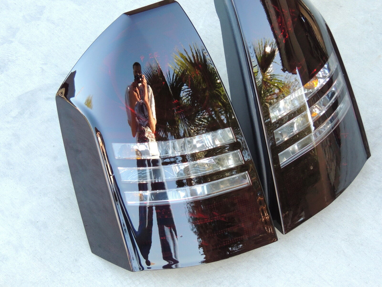 2005-2007 Chrysler 300C Smoked Tail Lights (V8 Models)