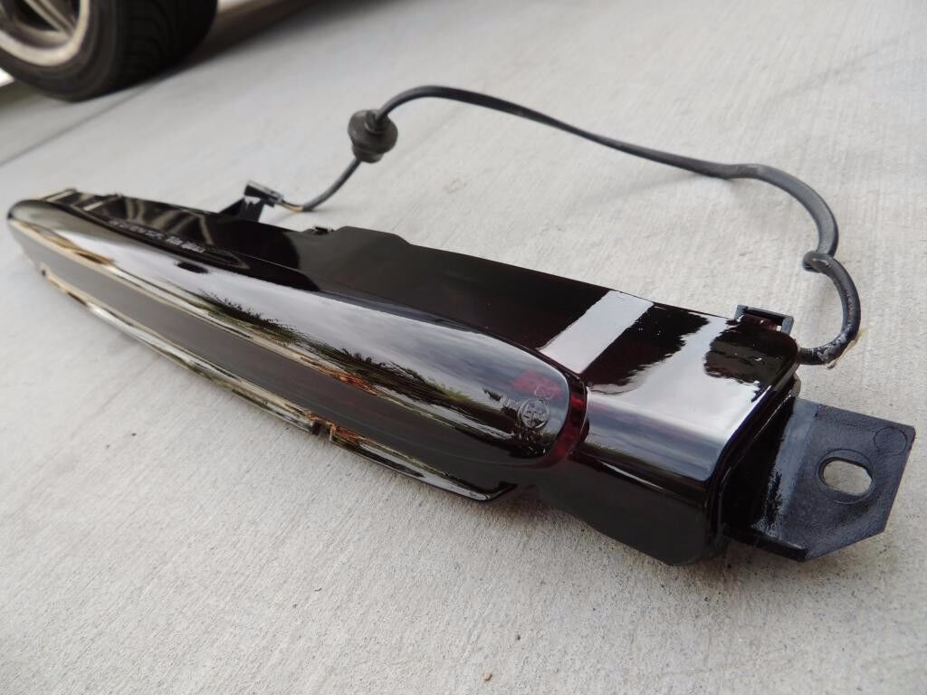 2007-2013 Chevy Avalanche Smoked Third Brake Light