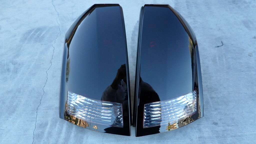2005-2007 Chrysler 300 Smoked Tail Lights (V6, Base Models)
