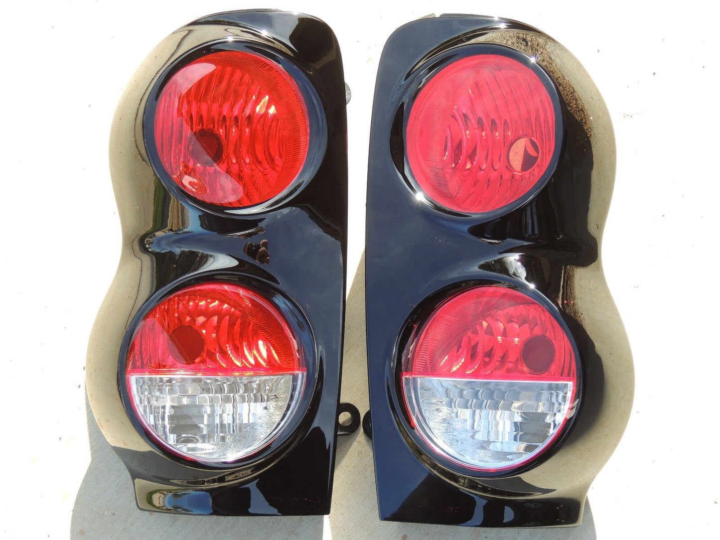 2004-2009 Dodge Durango Smoked Tail Lights