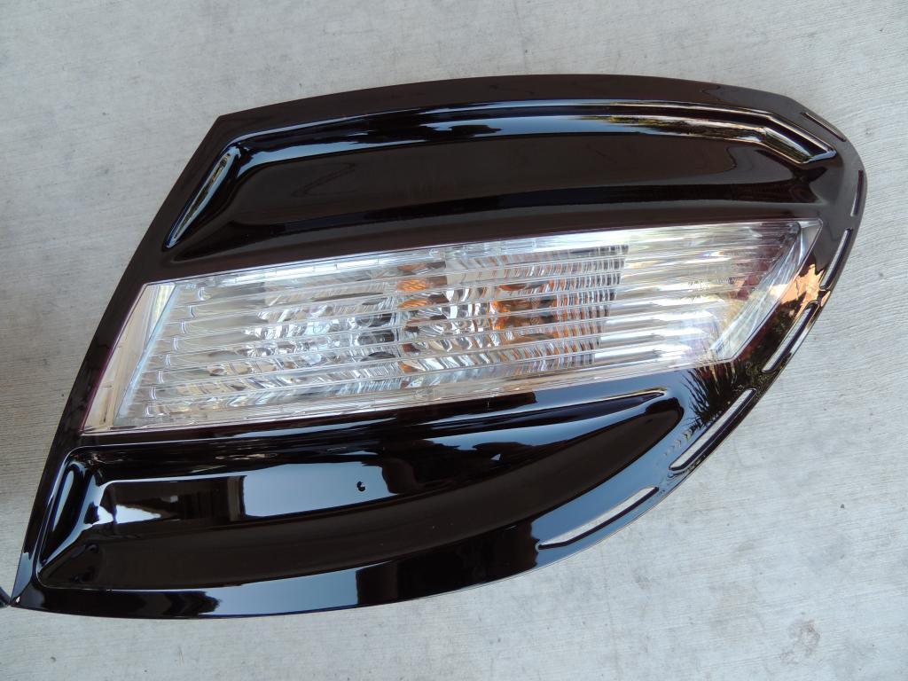 2008-2011 Mercedes C-Class Smoked Tail Lights
