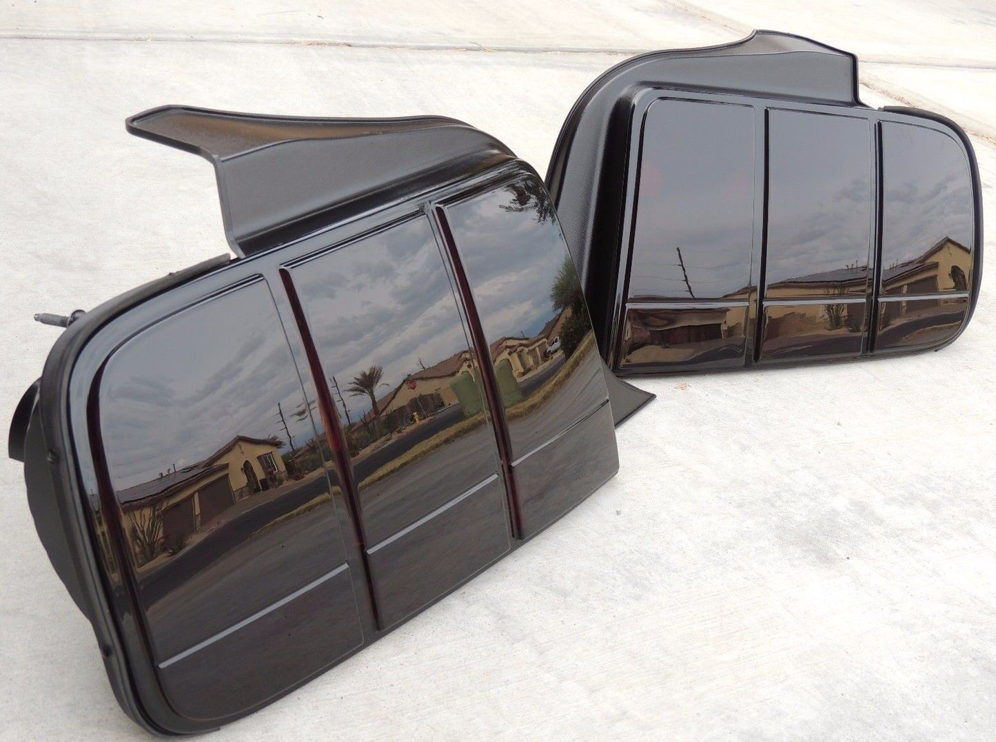 2005-2009 Ford Mustang Smoked Tail Lights