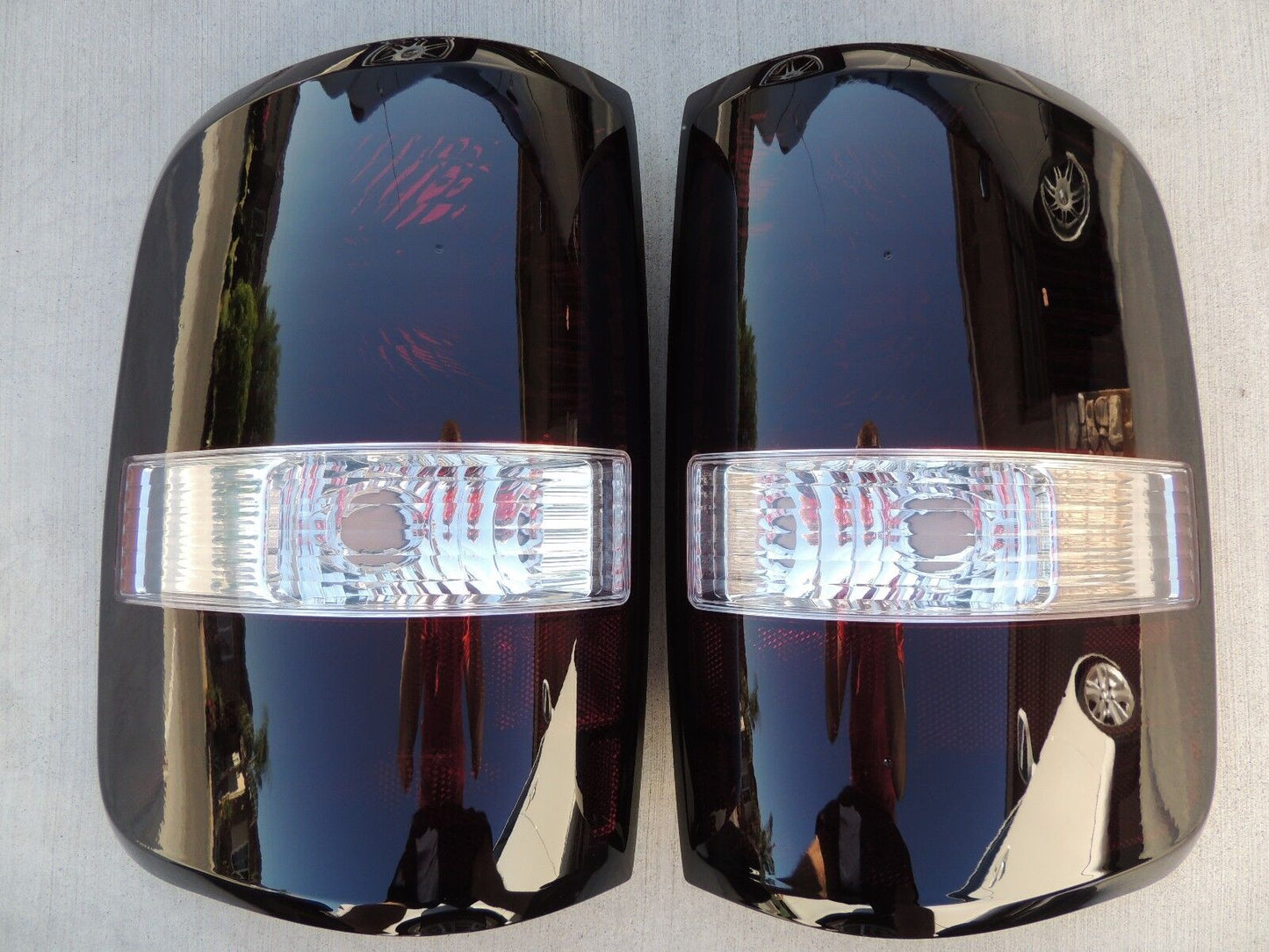 2004-2008 F150 Smoked Tail Lights (Reverse Clear)