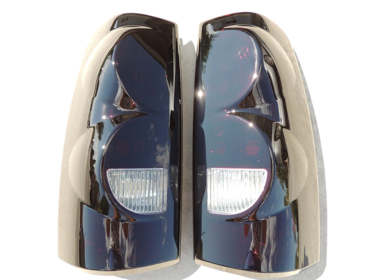 1999*-2006 Chevy Silverado // GMC Sierra Smoked Tail Lights (Reverse Clear)
