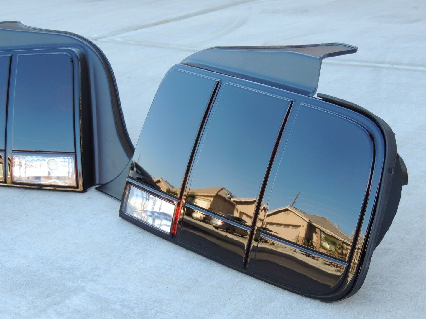 2005-2009 Ford Mustang Smoked Tail Lights