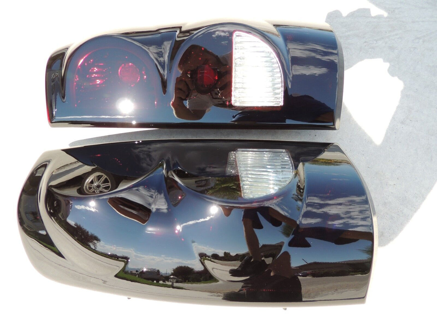 1999*-2006 Chevy Silverado // GMC Sierra Smoked Tail Lights (Reverse Clear)