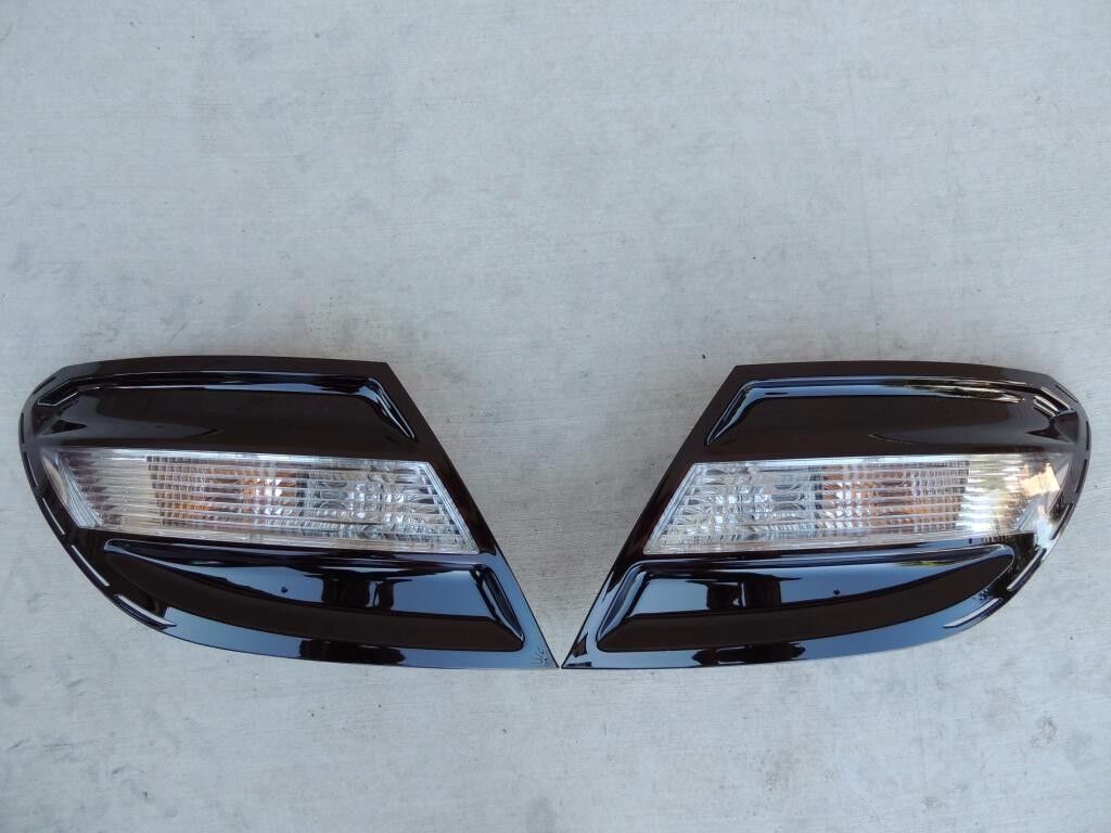 2008-2011 Mercedes C-Class Smoked Tail Lights